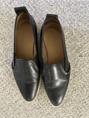 Everlane Black Leather Slip-On Loafers for Women